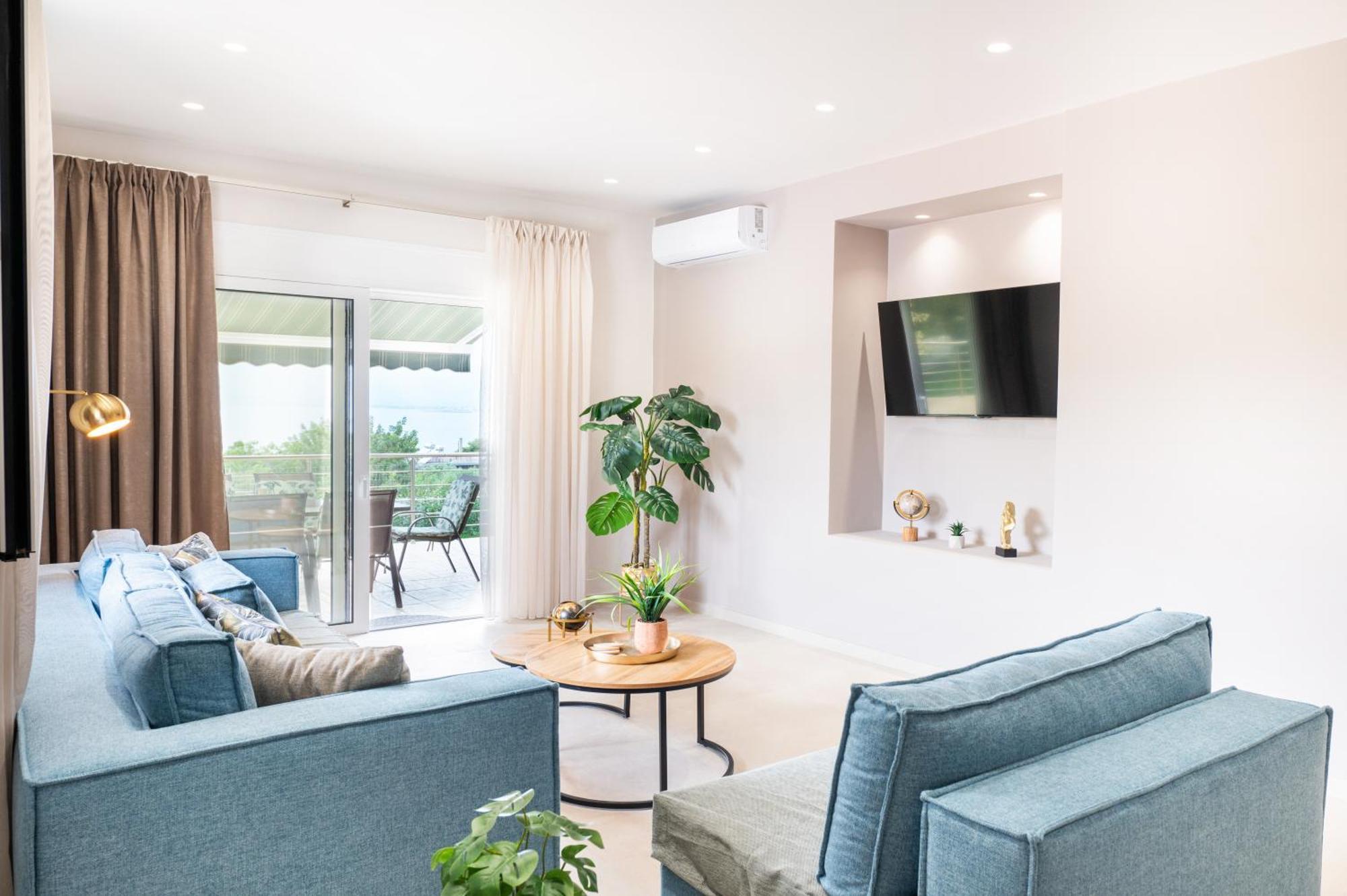 Thea Seaview Luxury Living Villa Kalamata Exterior photo