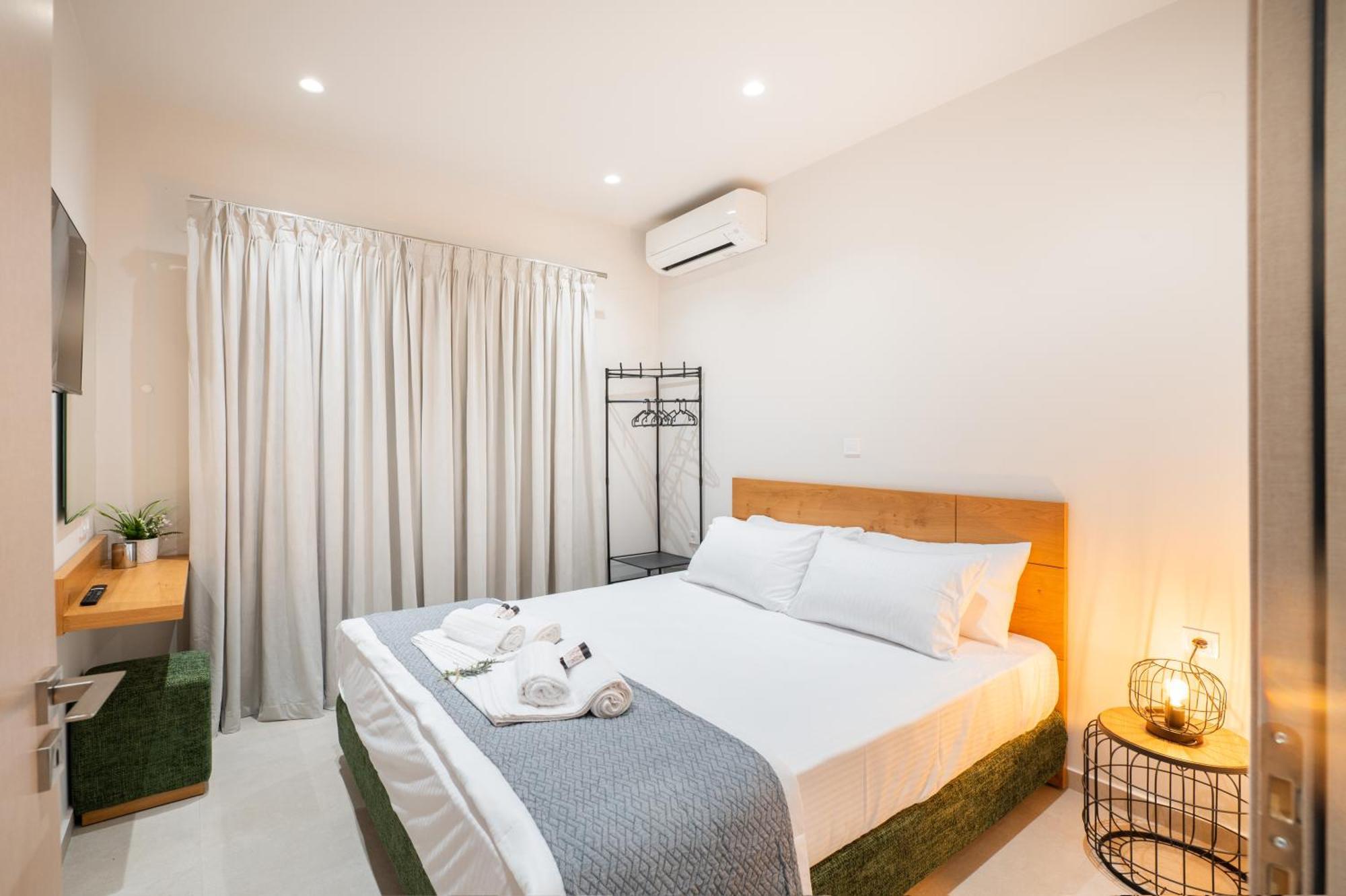 Thea Seaview Luxury Living Villa Kalamata Exterior photo