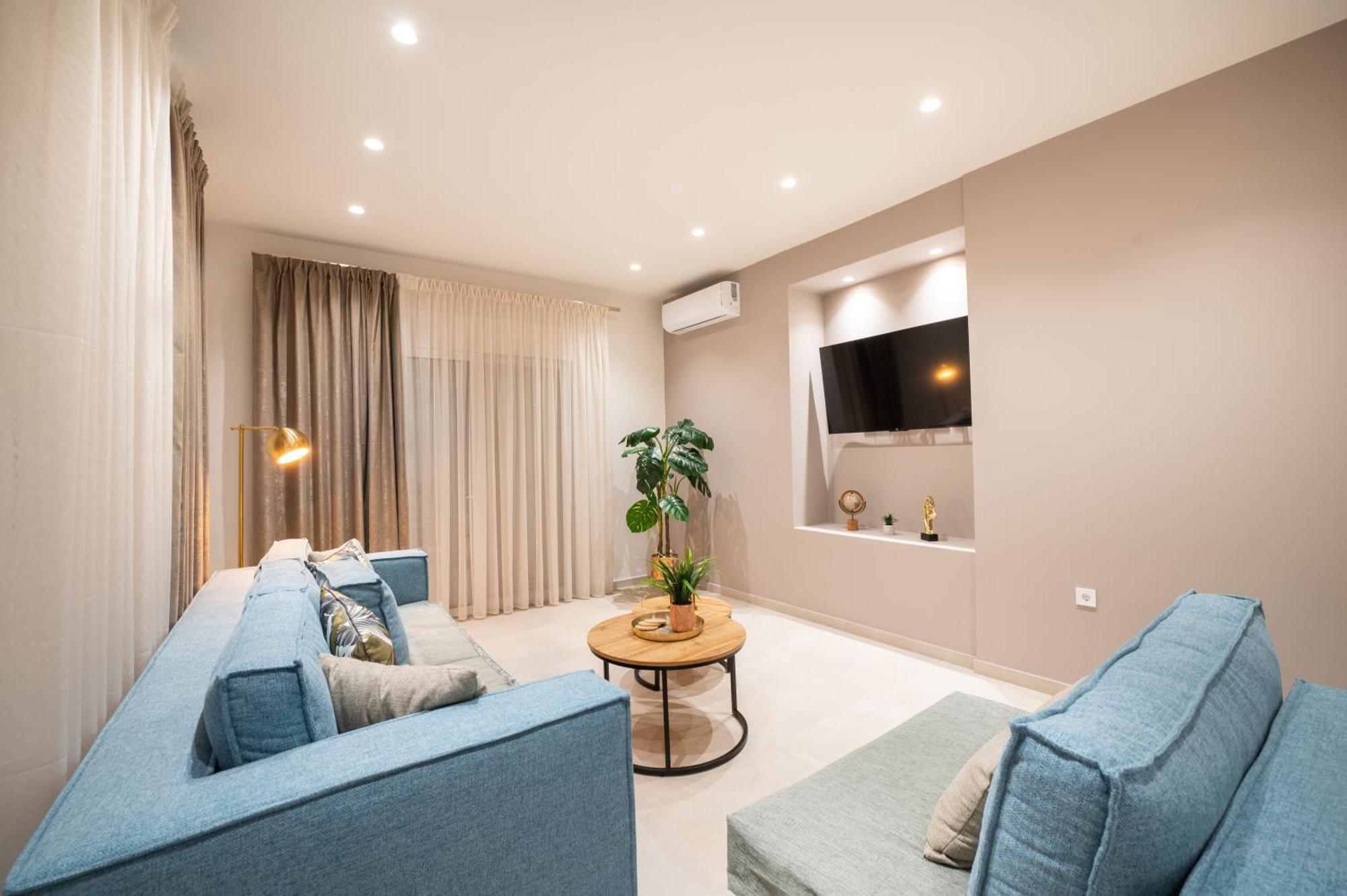 Thea Seaview Luxury Living Villa Kalamata Exterior photo