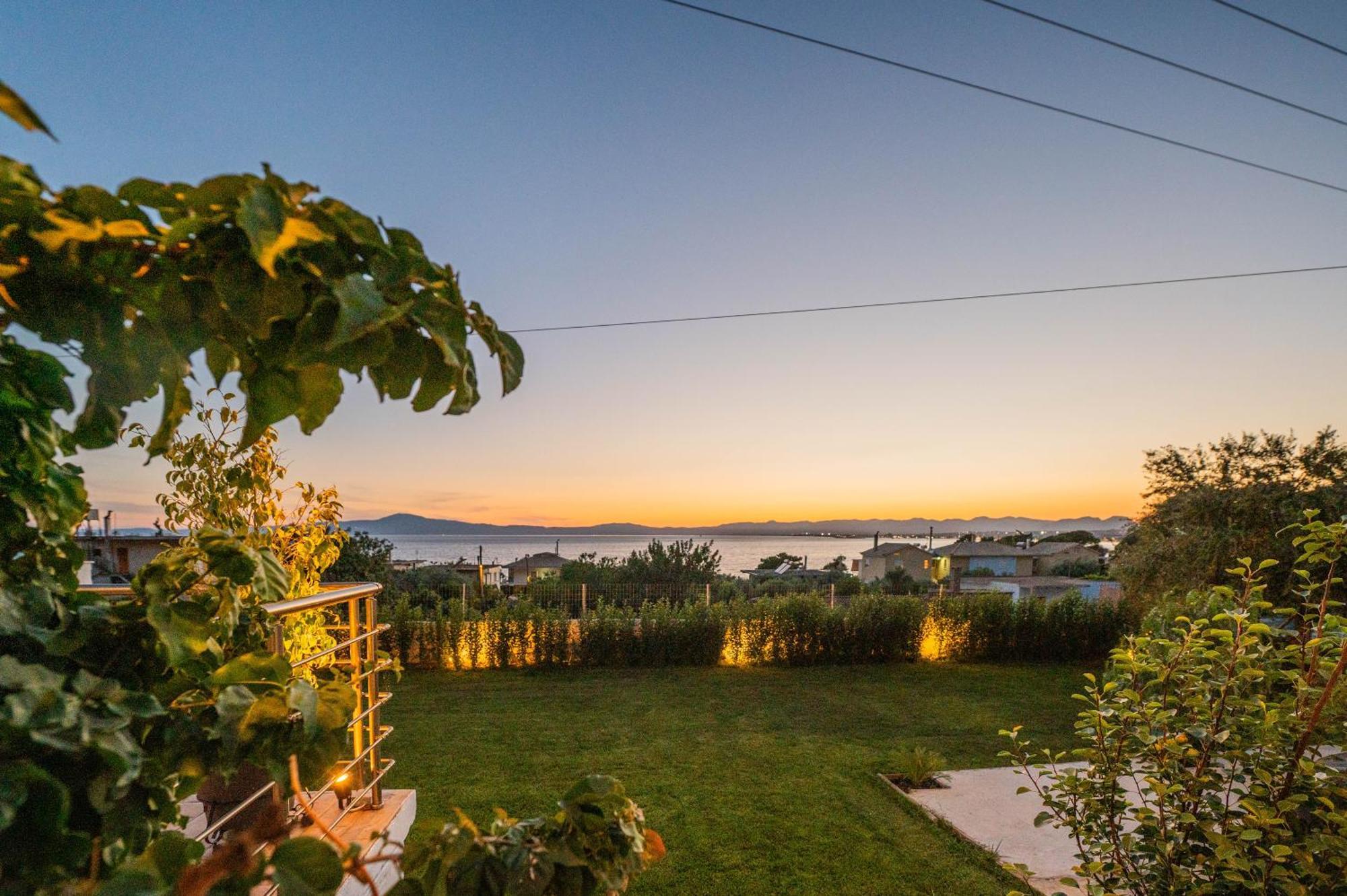 Thea Seaview Luxury Living Villa Kalamata Exterior photo