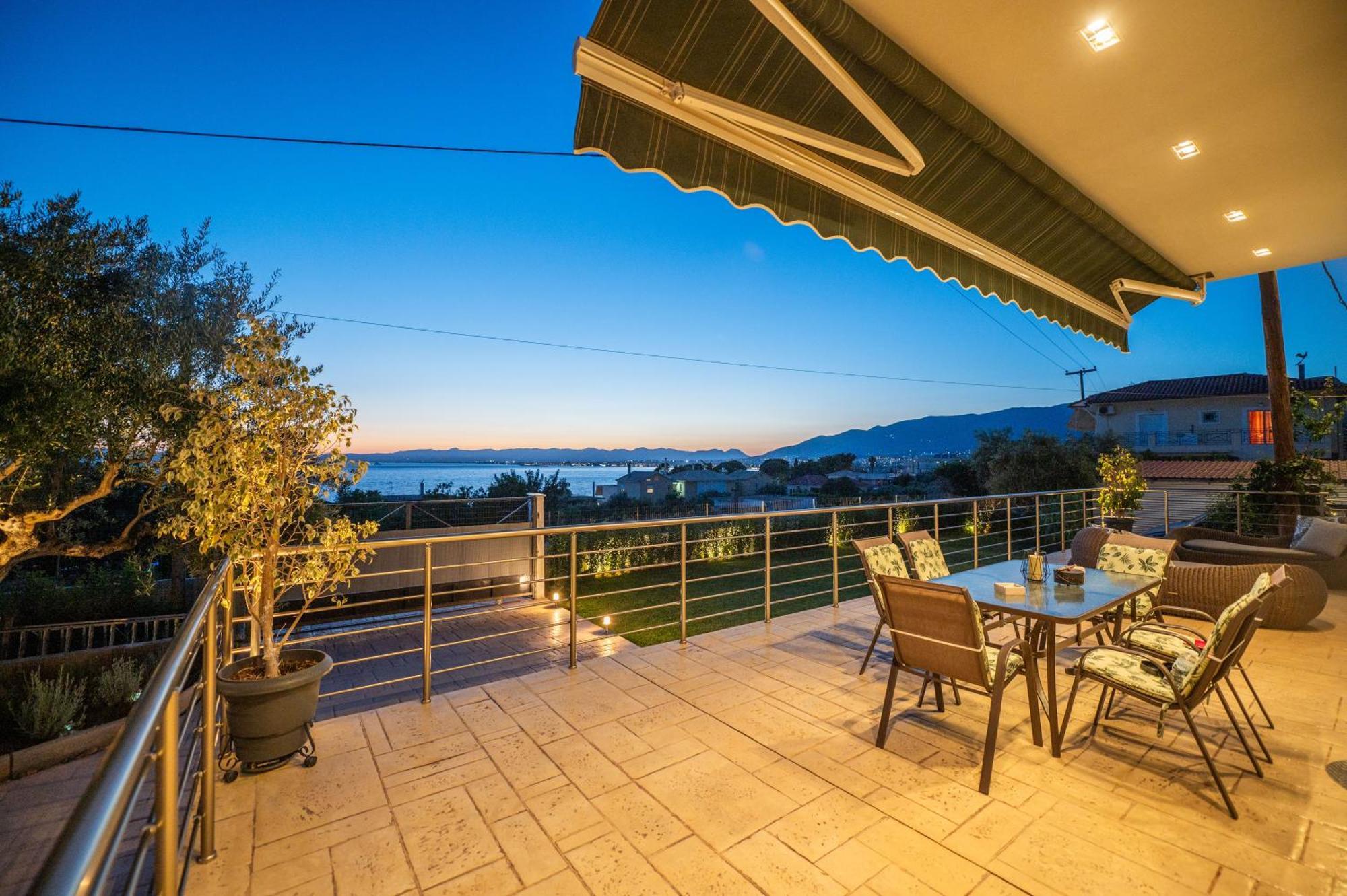 Thea Seaview Luxury Living Villa Kalamata Exterior photo